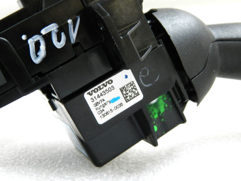 Volvo XC90 II stūres kolonnas tīrītāju slēdzis tīrītāju slēdzis 31443503