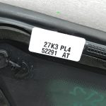 Cupra Leon KL8 oriģinālais aizmugurējais labās puses logs DEFEKTĪVS!