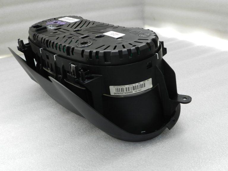 Oriģinālais Alfa Romeo Giulietta 940 2.0 JTD spidometra mērinstrumentu panelis 50527456
