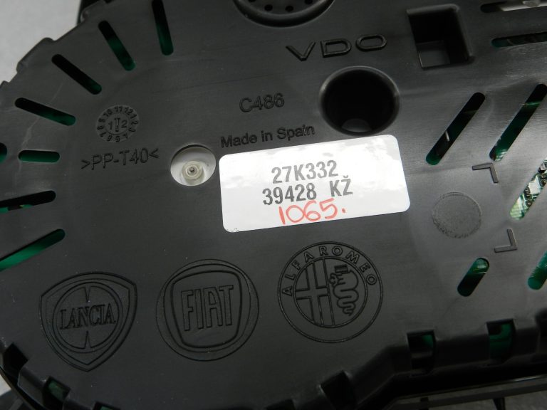 Oriģinālais Alfa Romeo Giulietta 940 2.0 JTD spidometra mērinstrumentu panelis 50527456
