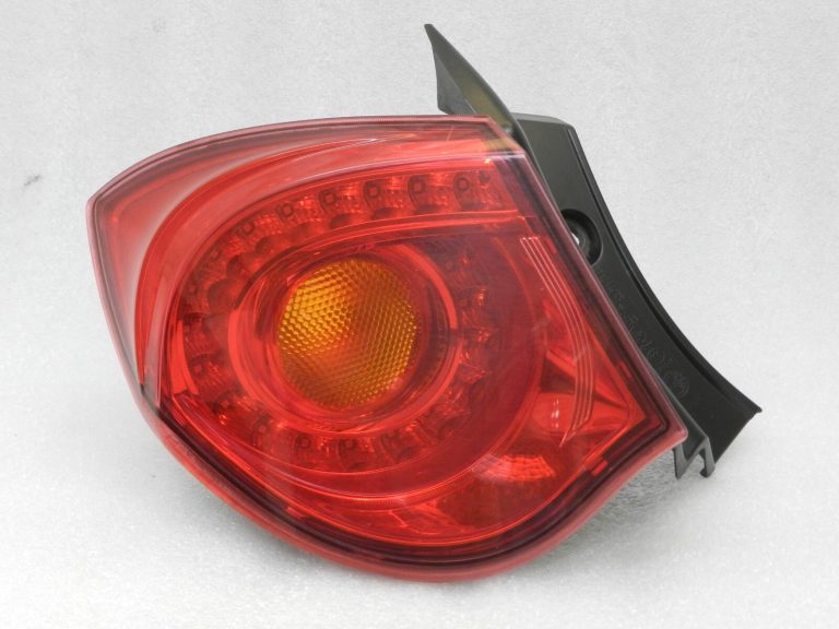 Oriģinālais testētais Alfa Romeo Giulietta 940 ārējais kreisais aizmugurējais lukturis 50513613
