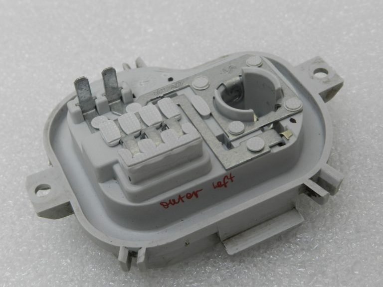 Oriģināls Alfa Romeo Giulietta 940 ārējais kreisais aizmugurējais lukturis 50513613