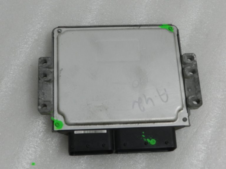 Chevrolet Cruze Orlando 2.0VCDi dīzeļdzinēja vadības bloks ECU 25184305