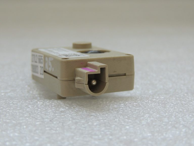 BMW MINI R55 R56 Antenas pastiprinātājs Antenas pastiprinātājs 65246990090 6990090