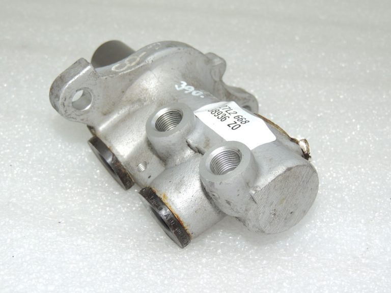 MINI R55 R56 R57 R58 R59 R60 R61 Bremžu galvenais cilindrs 34336786585 6786585