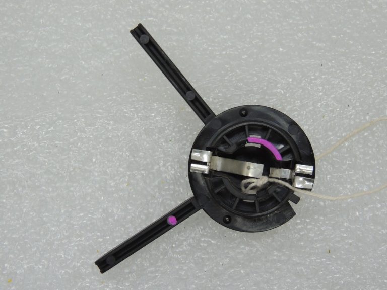 MINI R56 R57 Aizmugurējā luktura spuldzes ligzda 63212756178 2756178