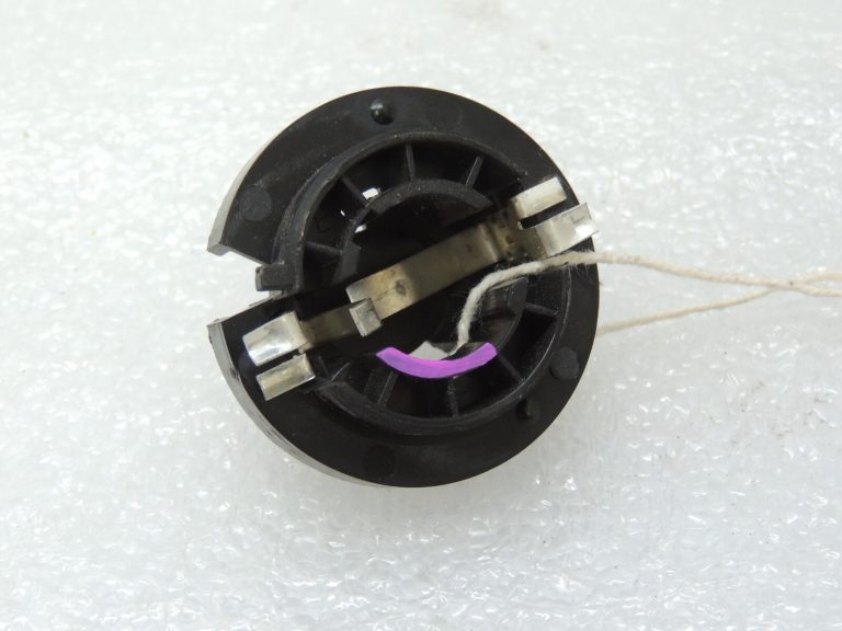 MINI R56 R57 Aizmugurējā luktura spuldzes ligzda 63212756177 2756177