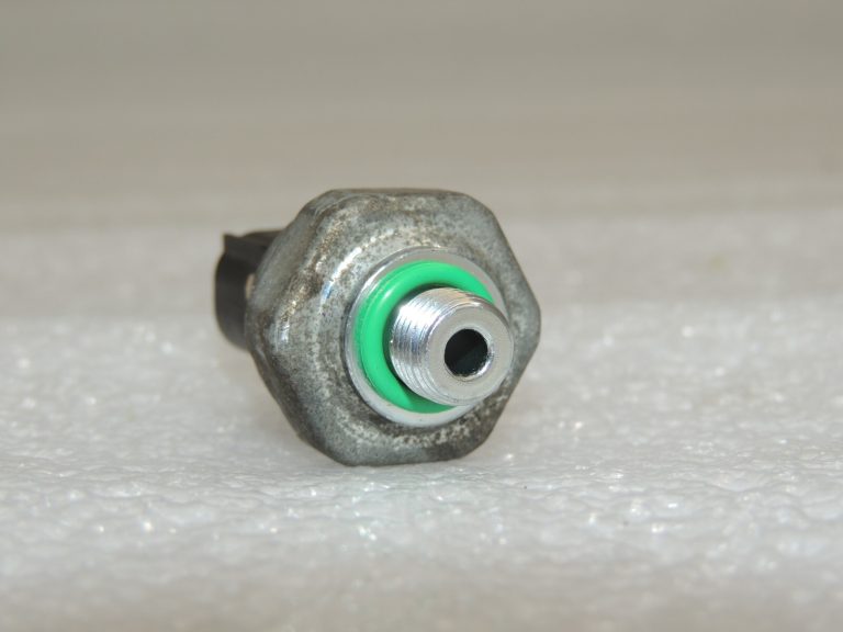 Oriģinālais BMW MINI gaisa kondicionēšanas spiediena sensors 64539323658 9323658
