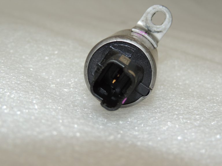 BMW 1 3 MINI R55 līdz R61 Citroen Peugeot 1.6i 1.2i Solenoīda vārsts 11368610388