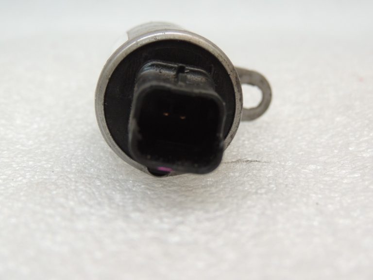 BMW 1 3 MINI R55 līdz R61 Citroen Peugeot 1.6i 1.2i Solenoīda vārsts 11368610388