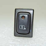 Suzuki ārējo spoguļu sildītāja slēdzis 3795559J00