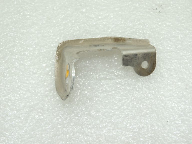 Opel Insignia B 1.5i kronšteins motora elektroinstalācijas instalācija 39102564