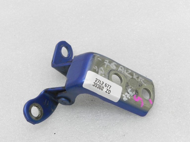 Toyota Yaris P13 durvju eņģe aizmugurējā kreisā zem 8X2 687800D071