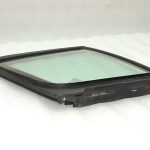 KIA Sportage QL Aizmugurējais labās puses durvju logs 83543F1000