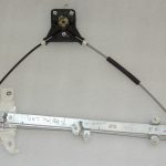 Toyota Yaris P13 Aizmugurējā loga regulators pa labi 69830K0020