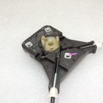 Toyota Yaris P13 Aizmugurējā loga regulators pa labi 69830K0020