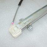 Toyota Yaris P13 Aizmugurējā loga regulators pa labi 69830K0020