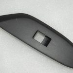 Toyota Yaris P13 Logu slēdža vāks priekšējais labais 74231K0080