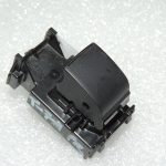 Toyota Yaris P13 Logu slēdzis priekšējais labais 8481002260