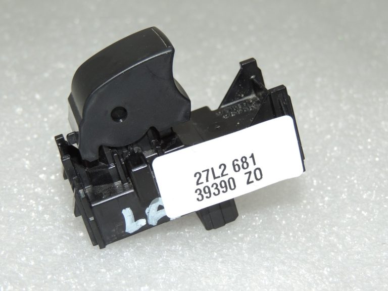 Toyota Yaris P13 Logu slēdzis priekšējais labais 8481002260