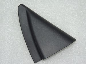 Toyota Yaris P13 Aizmugures kreiso durvju līstes 67674K0020