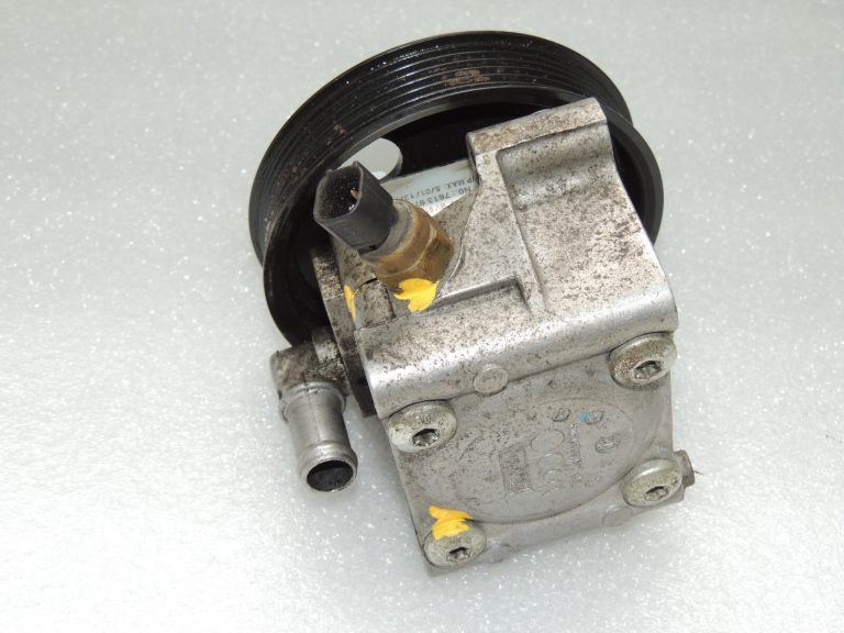 Ford Focus MK3 1.6Ti stūres pastiprinātāja sūknis 1758113 BV61-3A696-AB