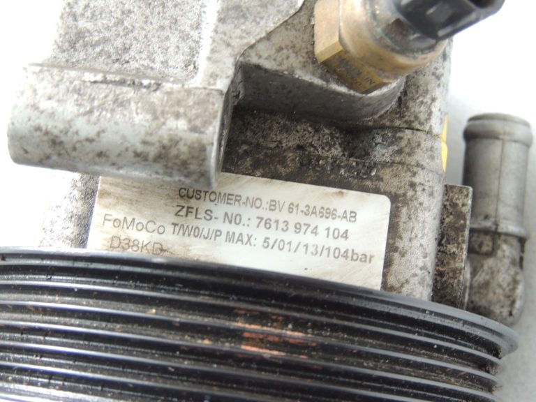 Ford Focus MK3 1.6Ti stūres pastiprinātāja sūknis 1758113 BV61-3A696-AB