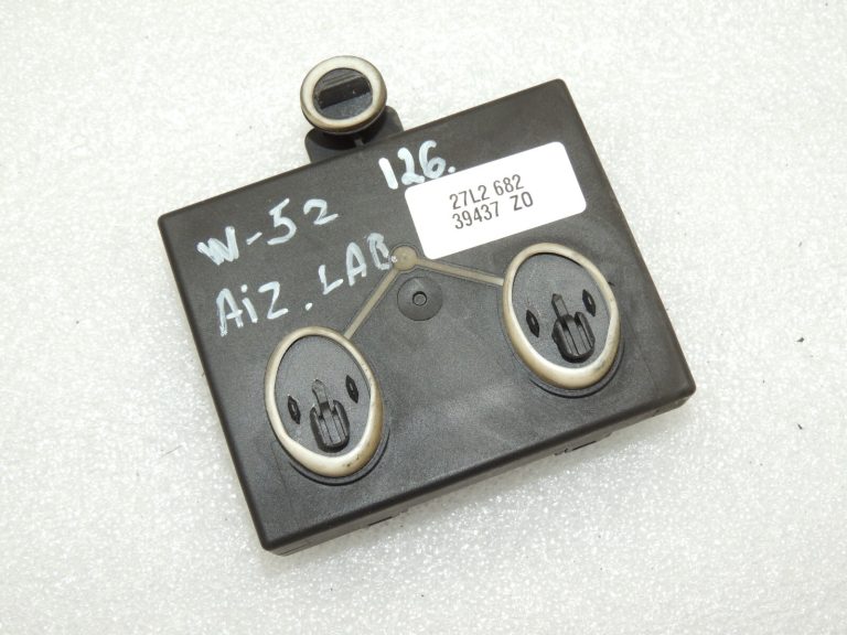 VW Sharan 7N Aizmugurējā labās puses durvju vadības bloks 7N0959794L 7N0959794H