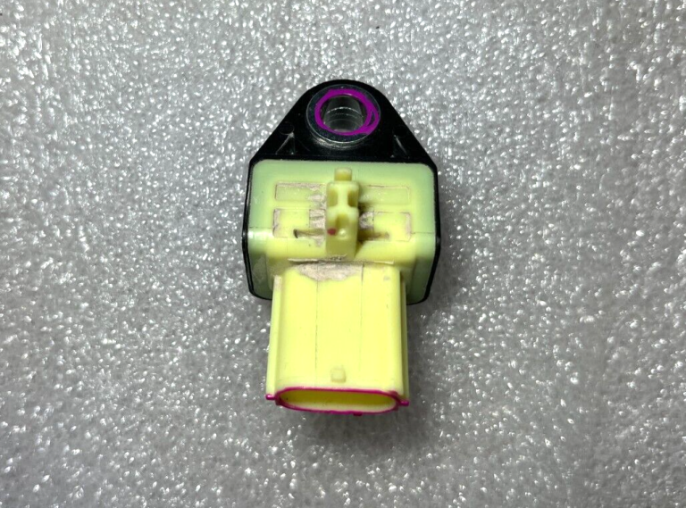 Toyota Yaris IV (XP210) Aizmugures trieciena sensors 89831-0d140