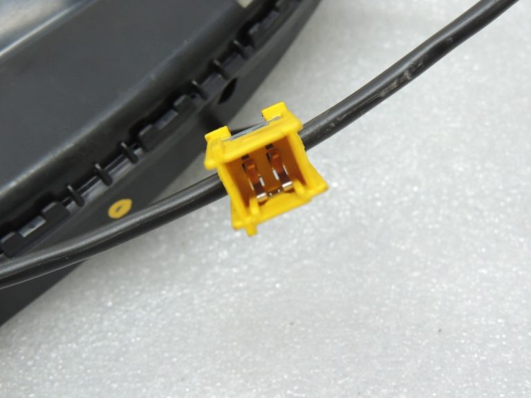 Opel Corsa E sēdekļu drošības modulis priekšējais labais 96853002