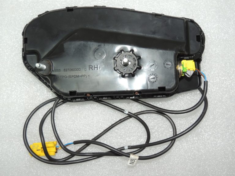 Opel Corsa E sēdekļu drošības modulis priekšējais labais 96853002