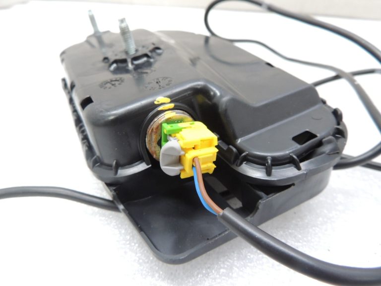 Opel Corsa E sēdekļu drošības modulis priekšējais labais 96853002