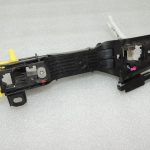 Toyota Avensis T27 Ārējo durvju rokturu turētājs Aizmugurējā labajā pusē 6920305042