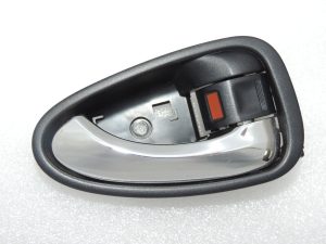 Toyota Avensis T27 Ручка двери салона хромированная правая 6920505051