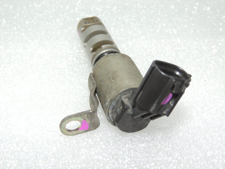 Oriģināls Toyota 1.6 1.8i 2.0 2ZR-FAE Izplūdes gāzu solenoīda vārsts 153300T060