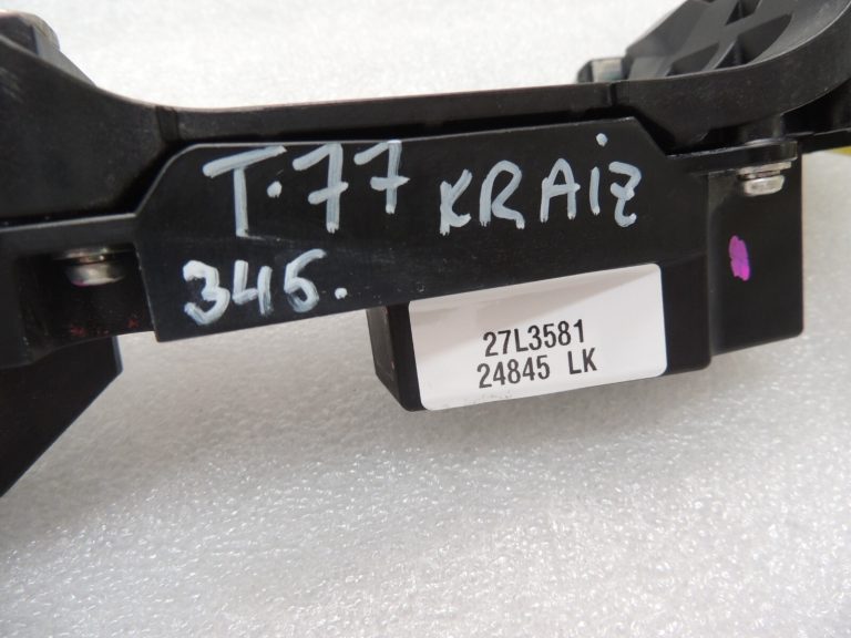 Toyota Avensis T27 R2 Ārējo durvju rokturu turētājs aizmugurējais kreisais 6920405042