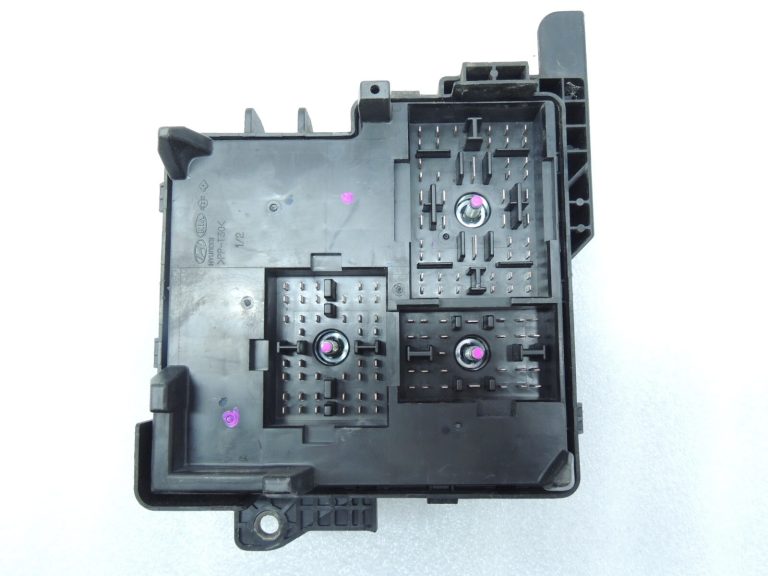 Kia Ceed ED drošinātāju kārbas vadības bloks 919502H020