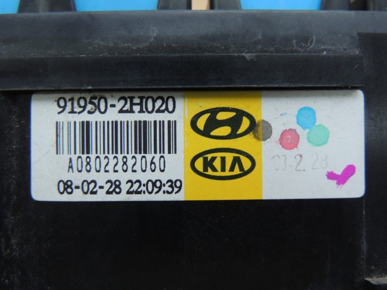 Kia Ceed ED drošinātāju kārbas vadības bloks 919502H020