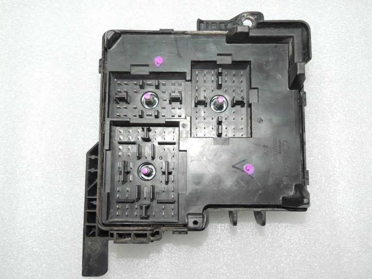 Kia CEED ED 1.6CRDi drošinātāju kārbas vadības bloks 91950-1H040