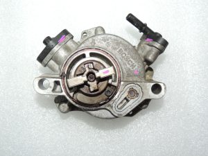 Original 1.6TDCi Ford Peugeot vacuum pump 9684786780