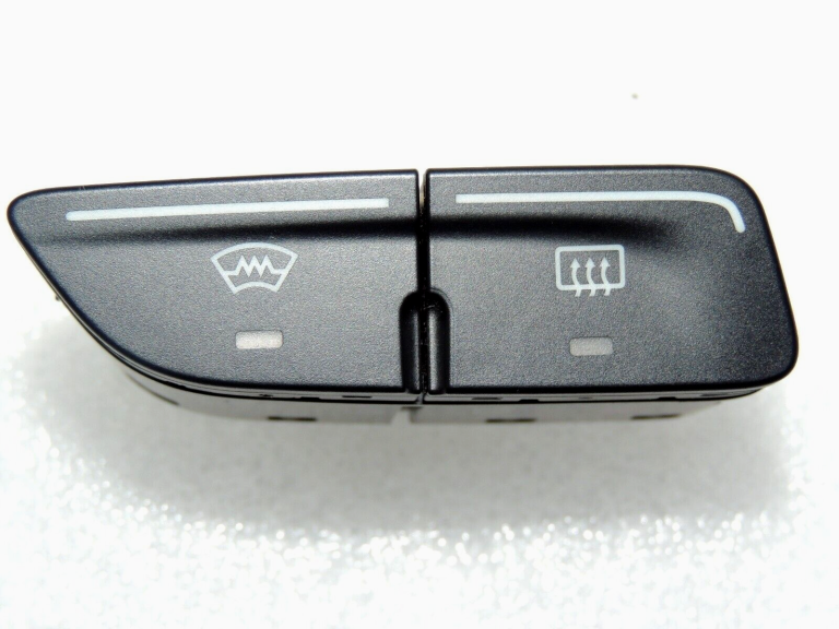 Ford Focus III aizmugurējā stikla apsildes slēdzis 1817665 AM5T-18K574-AB AM5T18K574AB