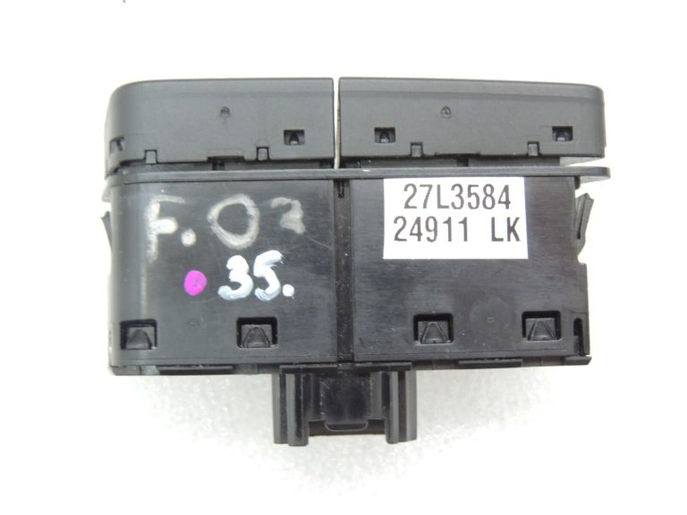 Ford Focus III aizmugurējā stikla apsildes slēdzis 1817665 AM5T-18K574-AB AM5T18K574AB
