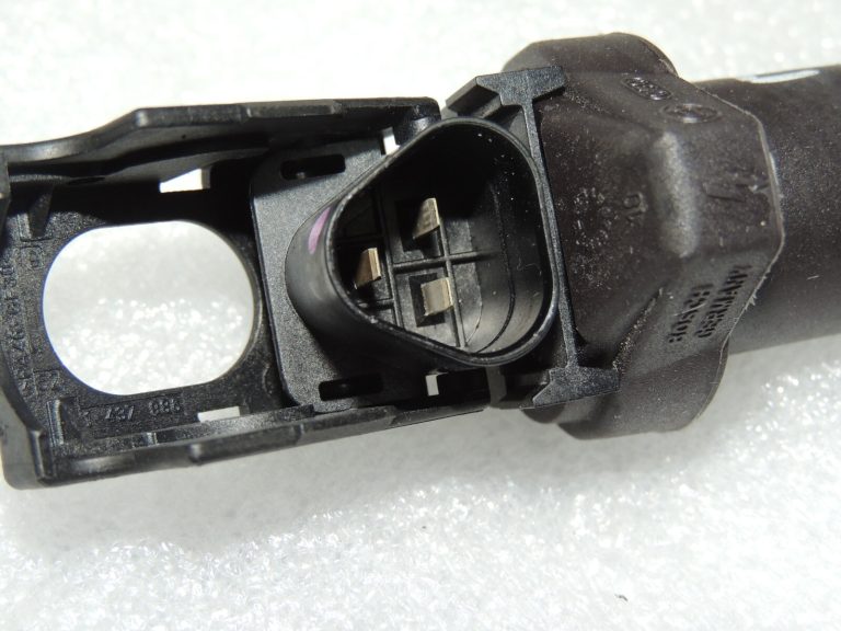 Citroen C3 1.6i EP6C Aizdedzes spole Peugeot BMW V759493780-02