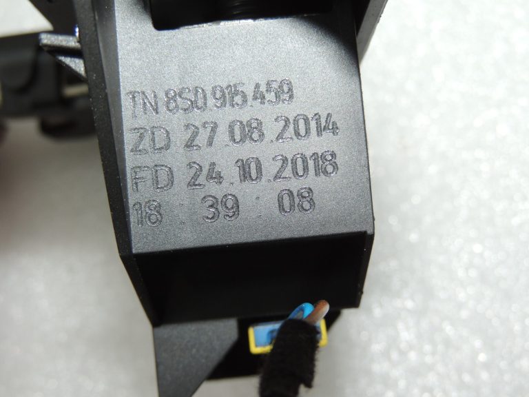 VW Audi akumulatora pārslodzes aizsardzības centrālais drošinātājs 8J0915459