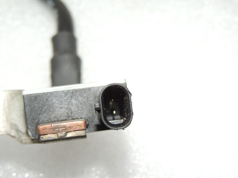 Oriģināls VW Passat B8 sensora vadības bloks akumulatora uzraudzībai 3Q0915181B