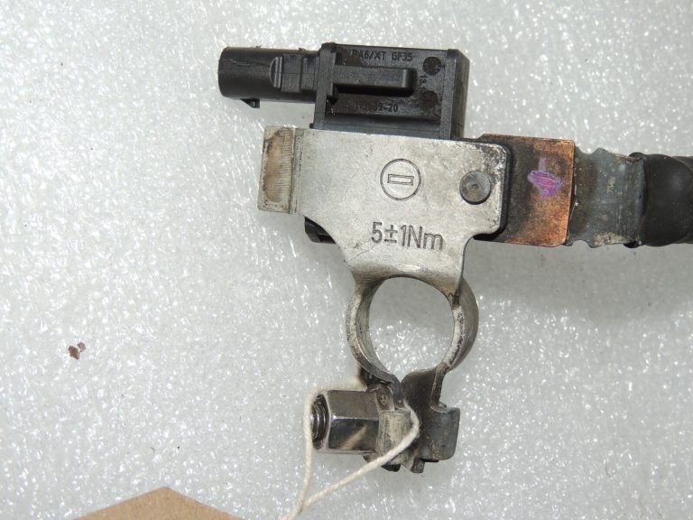 Oriģināls VW Passat B8 sensora vadības bloks akumulatora uzraudzībai 3Q0915181B