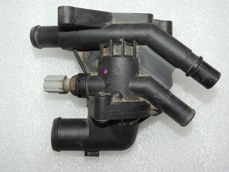 Ford Focus III 1.0i termostata korpuss 1872633 CM5G-9K478-GA
