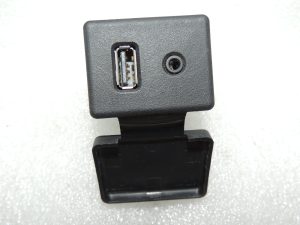 Opel Vauxhall Mokka J13 USB AUX гнездо 20874710