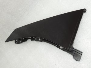 Ford Focus III aizmugurējo kreiso durvju vāks 2229823