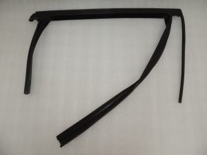 Ford Focus III Rear right window seal 1787048